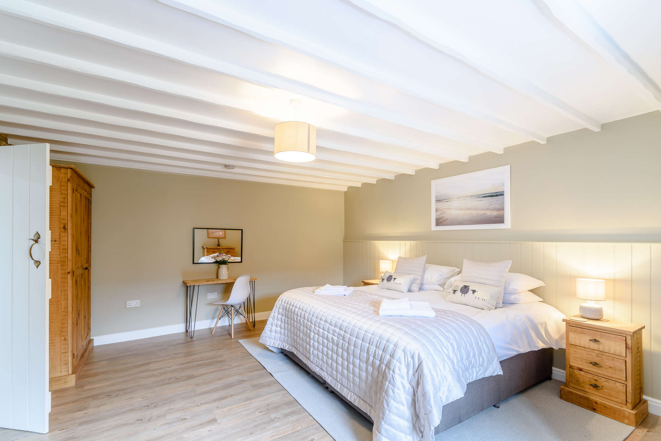 Vale Cottage Bedroom | Accessible Holiday Cottage Yorkshire